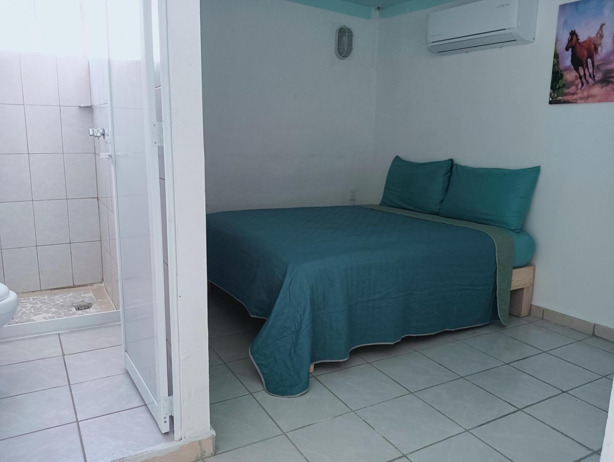 Alexandross Bed & Breakfast *